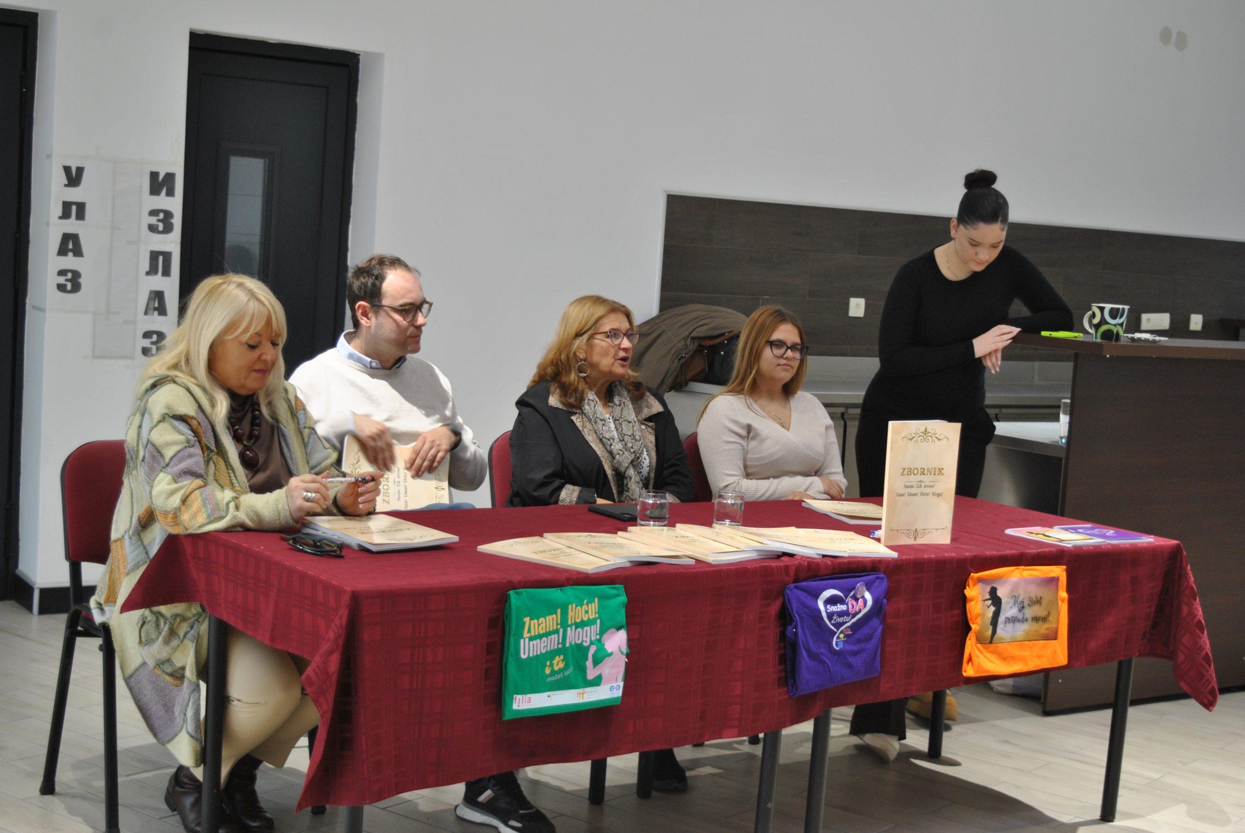 DSC_0090-scaled Promocija Zbornika "Snažno DA životu! Znam! Umem! Hoću! Mogu!" u TŠ Despotovac