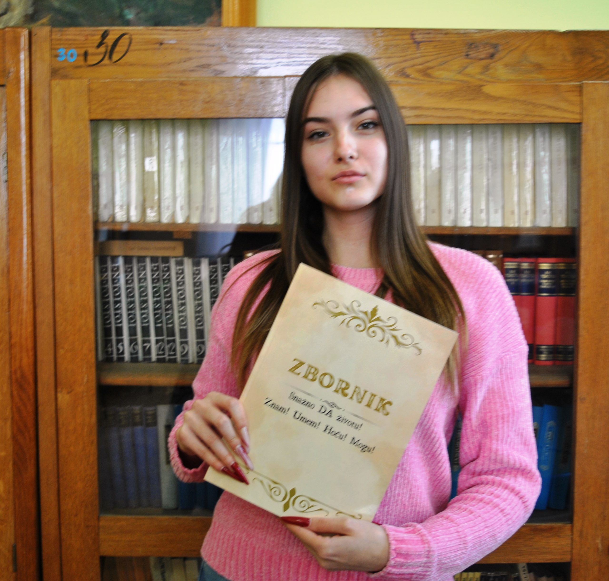 DSC_0148-scaled Promocija zbornika "Snažno DA životu! Znam! Umem! Hoću! Mogu!" u srednjoj stručnoj školi "Knez Aleksandar Karađorđević" u Kragujevcu