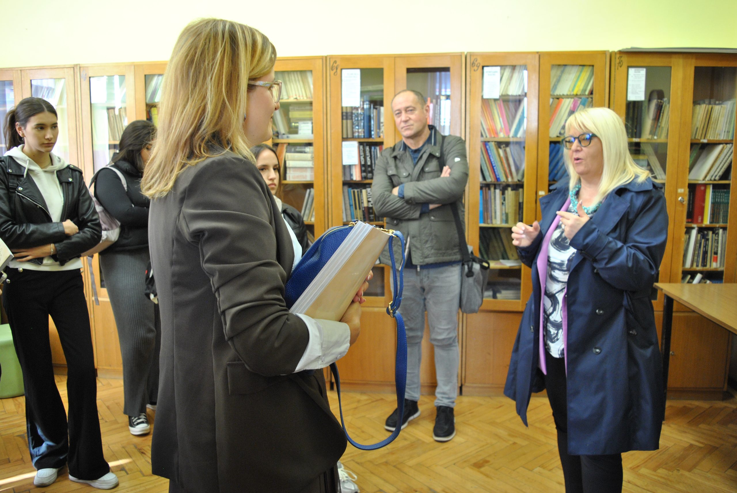 DSC_0152-scaled Promocija zbornika "Snažno DA životu! Znam! Umem! Hoću! Mogu!" u srednjoj stručnoj školi "Knez Aleksandar Karađorđević" u Kragujevcu