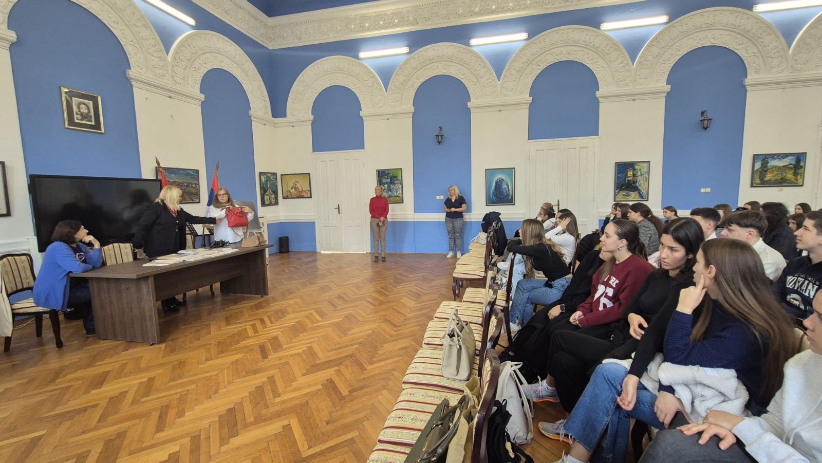 viber_image_2025-11-12_21-13-45-600 Promocija zbornika „Snažno DA životu! Znam! Umem! Hoću! Mogu!“ u Velikom Gradištu