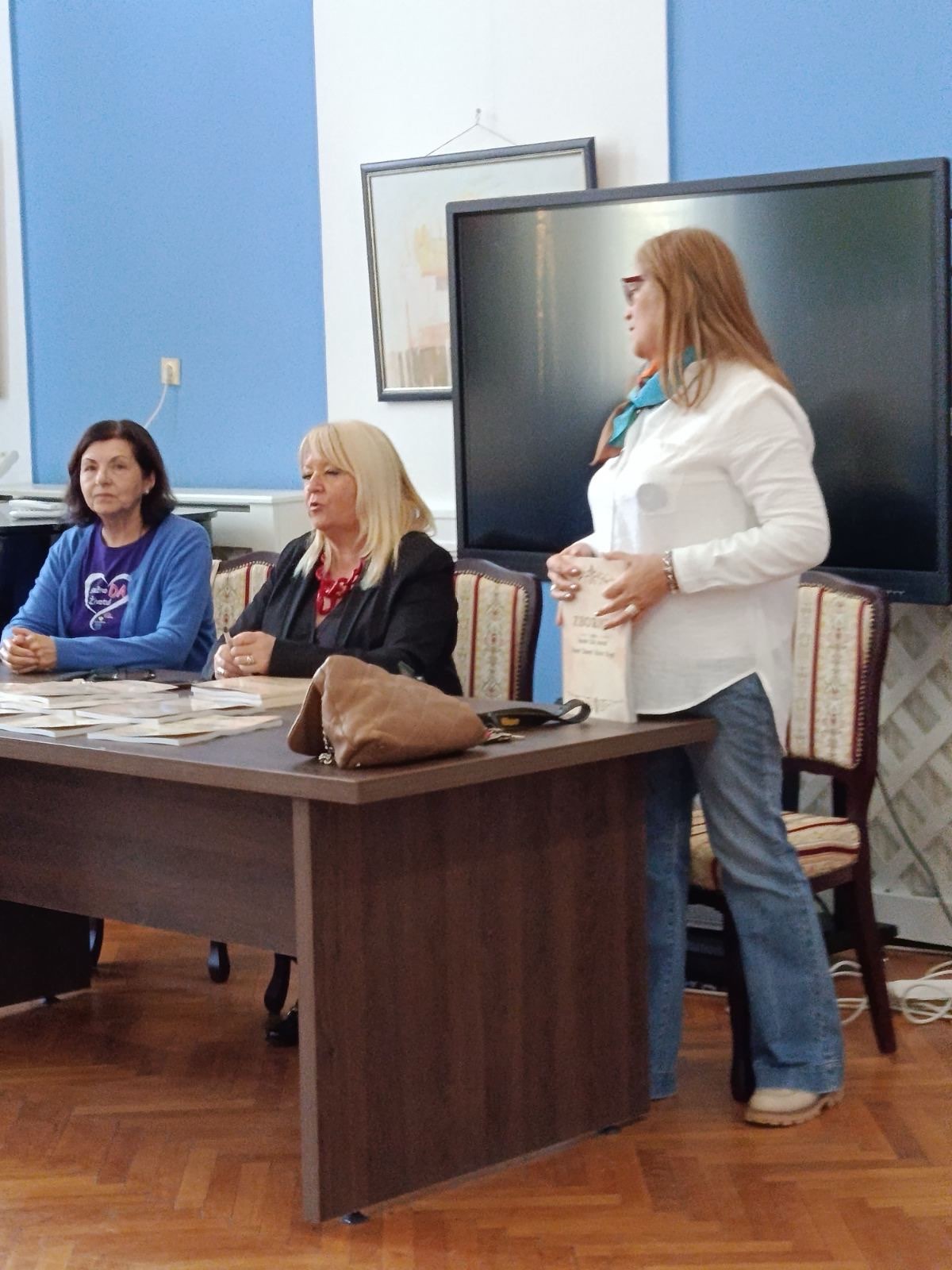 viber_image_2025-11-12_21-13-46-011 Promocija zbornika „Snažno DA životu! Znam! Umem! Hoću! Mogu!“ u Velikom Gradištu