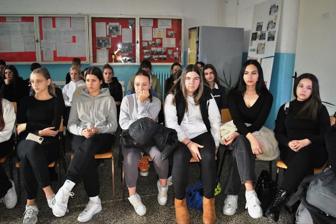 viber_image_2025-11-25_20-02-43-814 Promocija zbornika „Snažno DA životu! Znam! Umem! Hoću! Mogu!“ u Srednjoj školi Kučevo