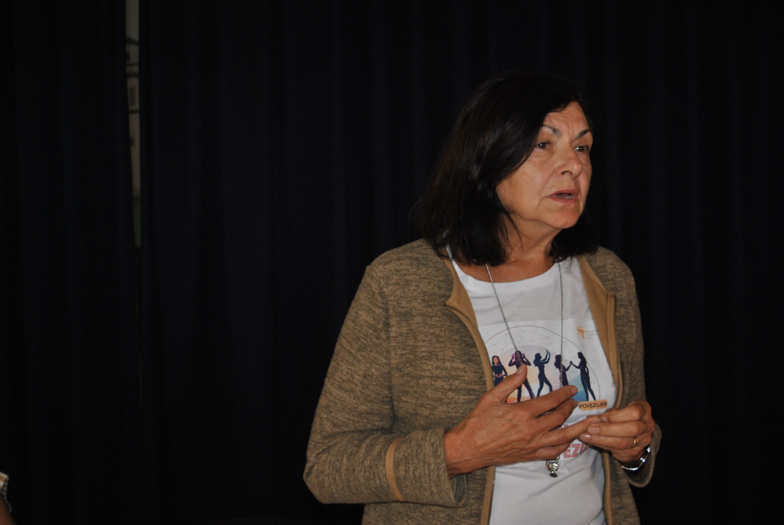DSC_1013-scaled Verujem u sebe, govorim slobodno, gradim svoju budućnost – panel-diskusija u Prvoj tehničkoj školi u Kragujevcu